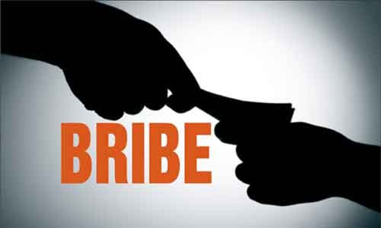 Rajasthan: Medical College officer arrested for taking Rs 50000 bribe to clear oxygen cylinder bills