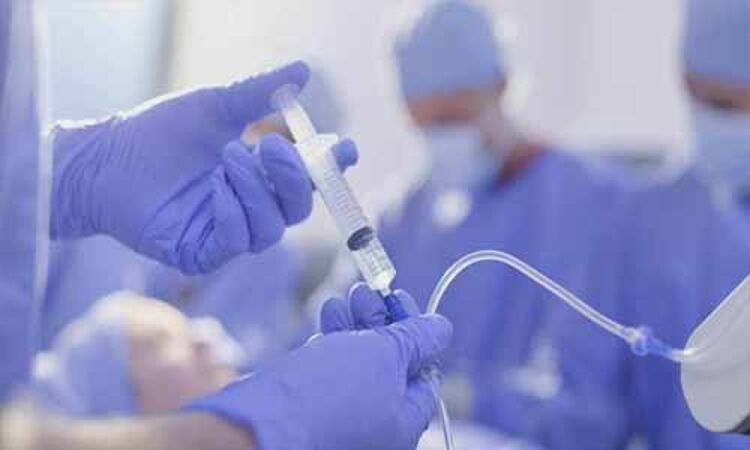 KIMS Kurnool doctors successfully perform retrograde intrarenal surgery to save patient