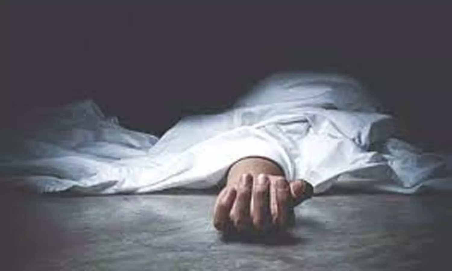 Nurse commits suicide at private hospital in UP