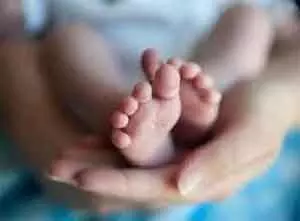 Risk of infectious diseases associated with emerging alternative birth practices: AAP report