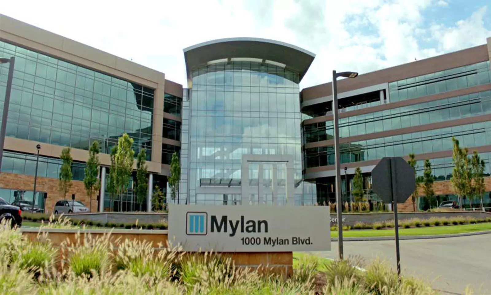 Apple, Mylan lose US SC bids to challenge patent review rule