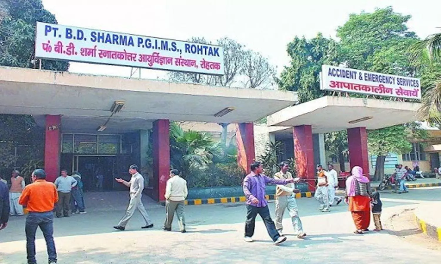 PGIMS Rohtak Female assistant professor beaten black and blue by