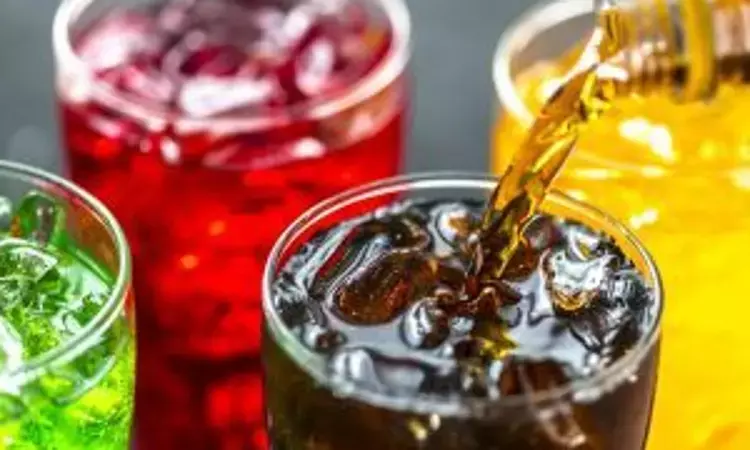 Low- and no-calorie sweetened beverages as good as water in maintaining body weight: JAMA