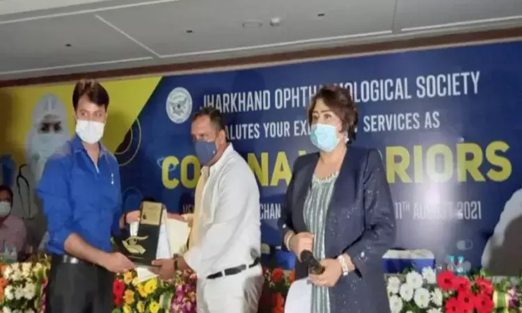 Jharkhand Health Minister felicitates 45 ophthalmologists for COVID service, confirms proposal of Medical Protection Act