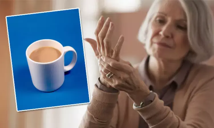 Tea consumption may help reduce risk of rheumatoid arthritis in smokers: Study