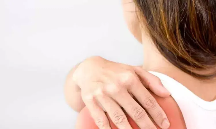 Intra-articular lidocaine reduces pain in anterior shoulder dislocations: Study