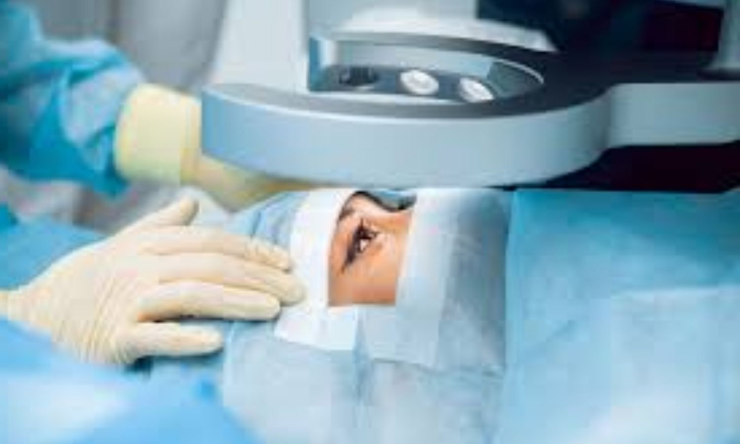 Less pupil variation in Femtosecond Laser-Assisted Cataract Surgery ...