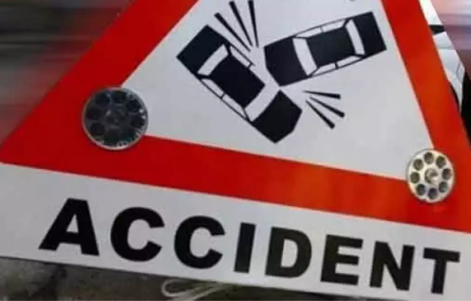 2 MBBS students killed, 2 critically injured in road mishap