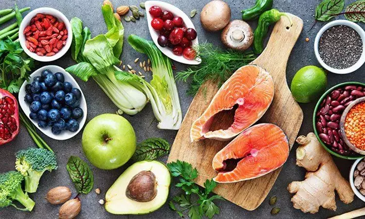 Green Mediterranean diet may be protective against age-related brain atrophy, finds study