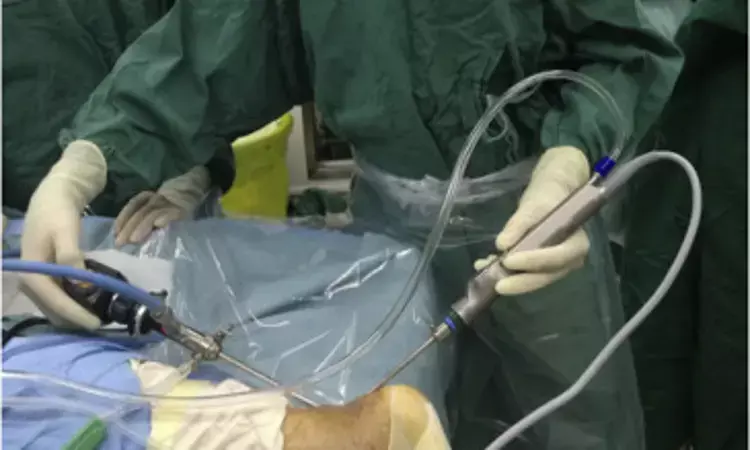 Delayed Wound Healing After Achilles Tendon Suture: An Arthroscopic Solution