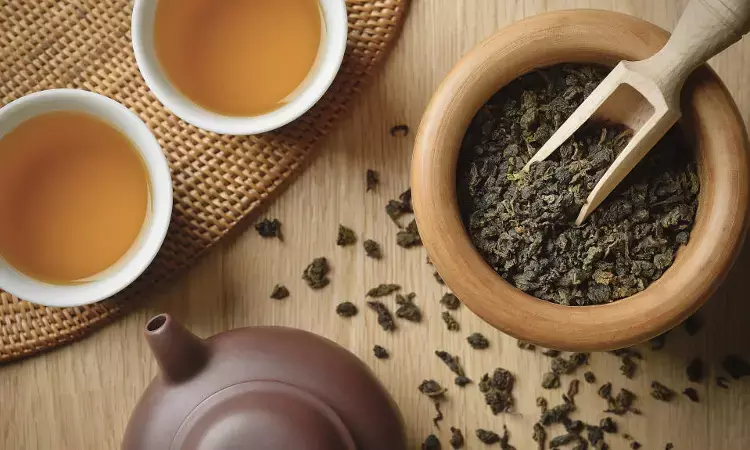Tea consumption following esophagectomy improves clinical outcomes