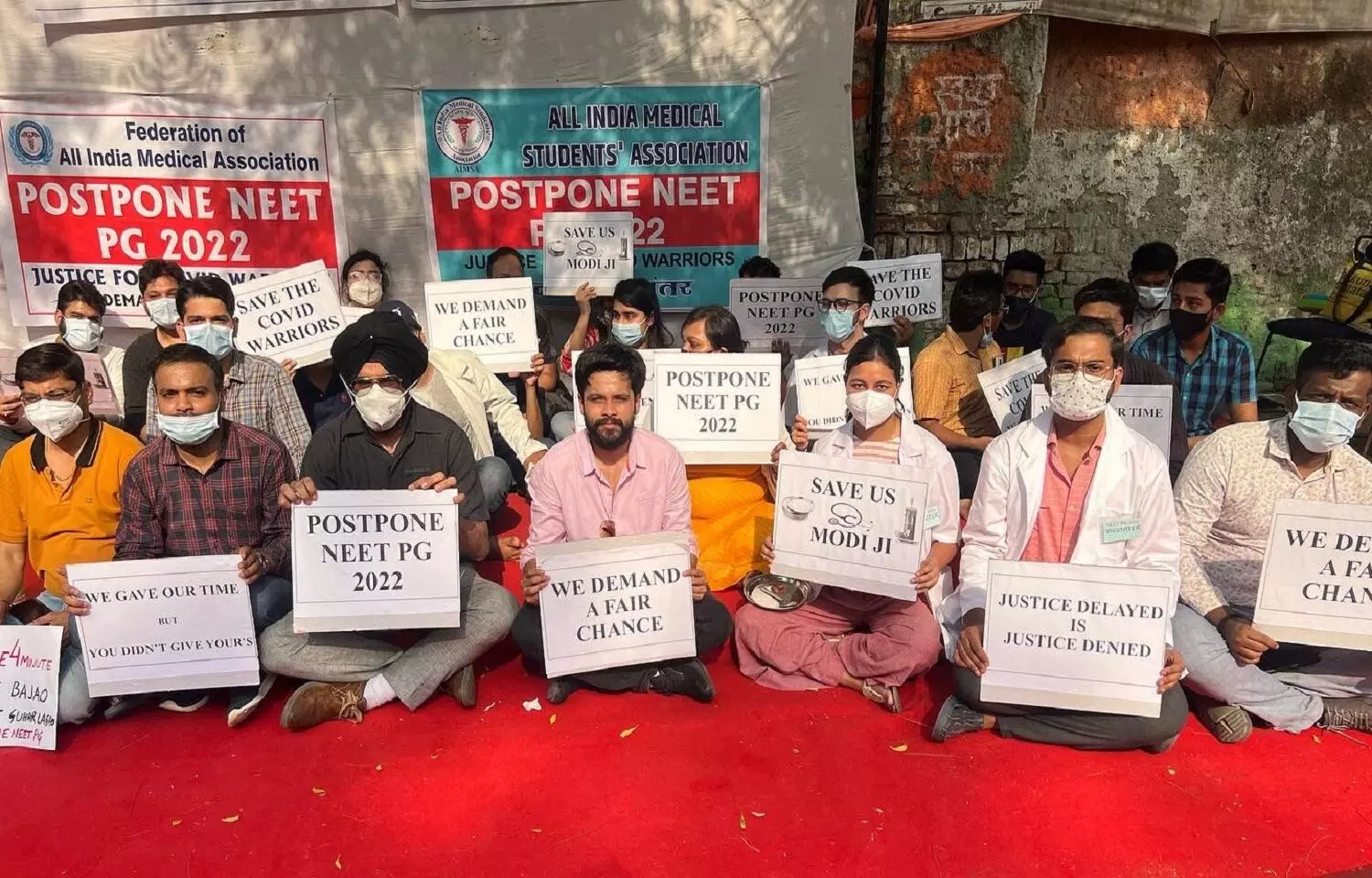 Give Us a Fair Chance: Doctors protest at Jantar Mantar demanding NEET PG 2022 postponement to July