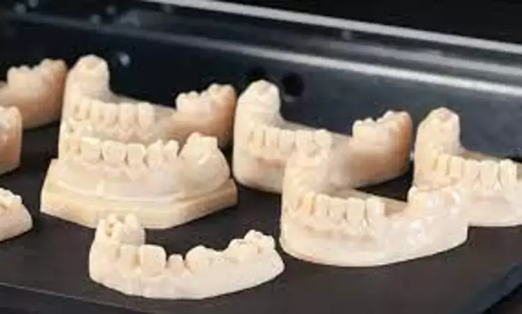 Current status and applications of additive manufacturing in dentistry