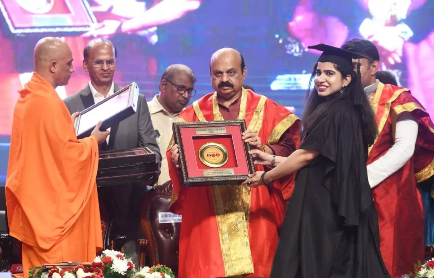 Dedicate your service to the people of India: Karnataka CM to doctors during convocation ceremony