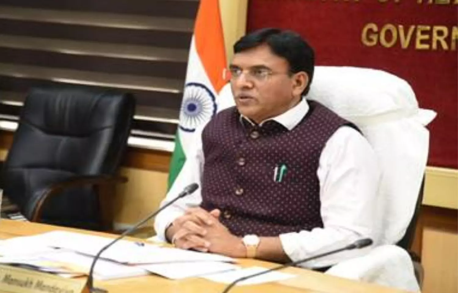 Union Health Minister discusses roadmap for Indian pharma sector