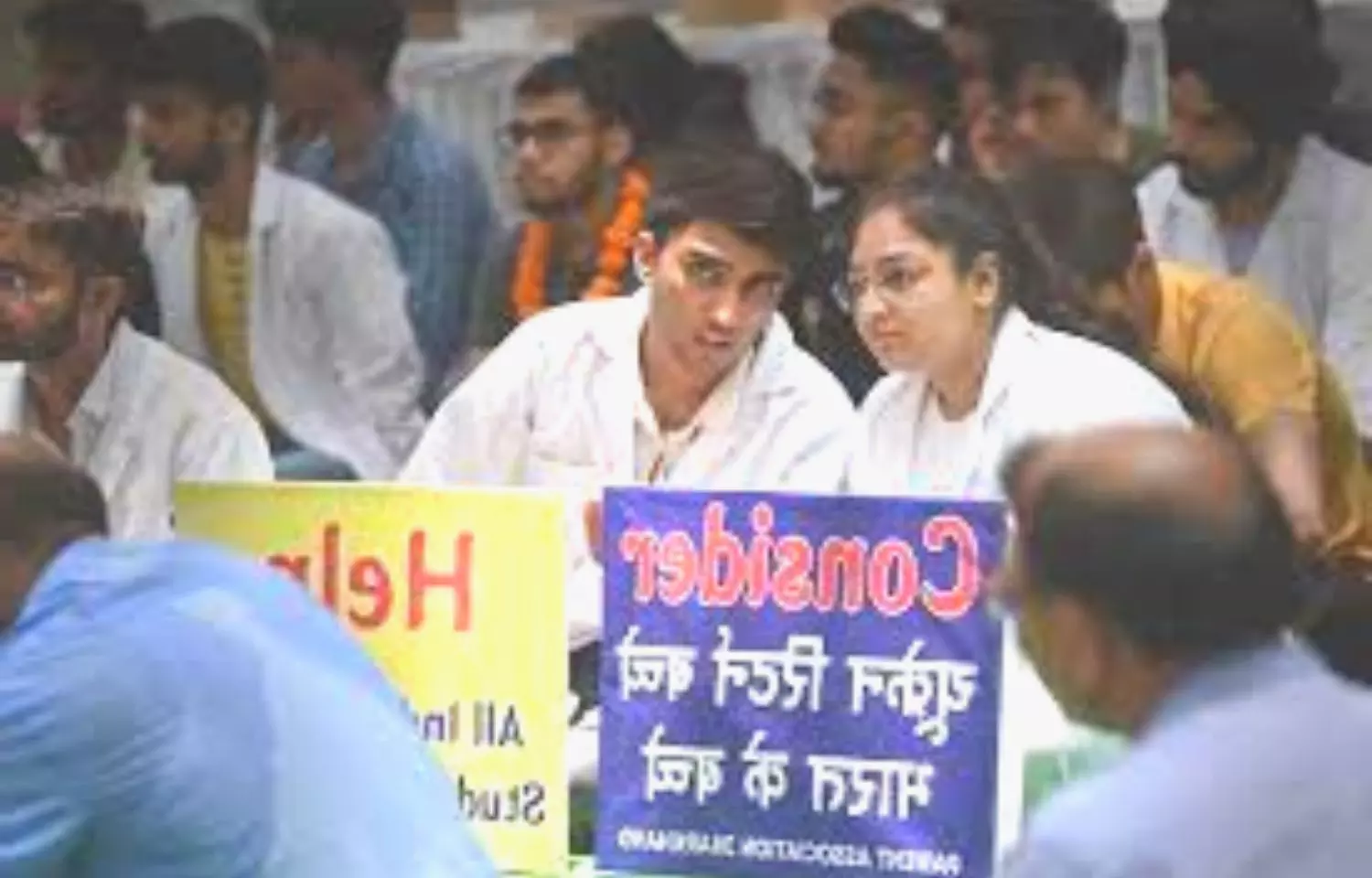 Ukraine returned MBBS students sit on hunger strike seeking admission in Indian medical colleges