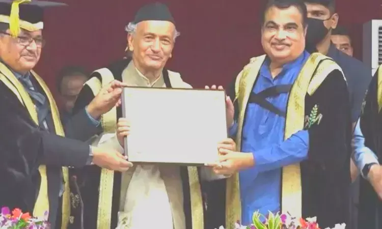Maha: Union Minister Nitin Gadkari conferred with honorary Doctor of Science degree