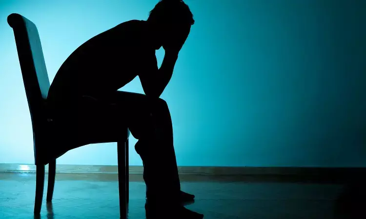 Suicide risk almost seven times higher among patients who had onset of dementia in young age