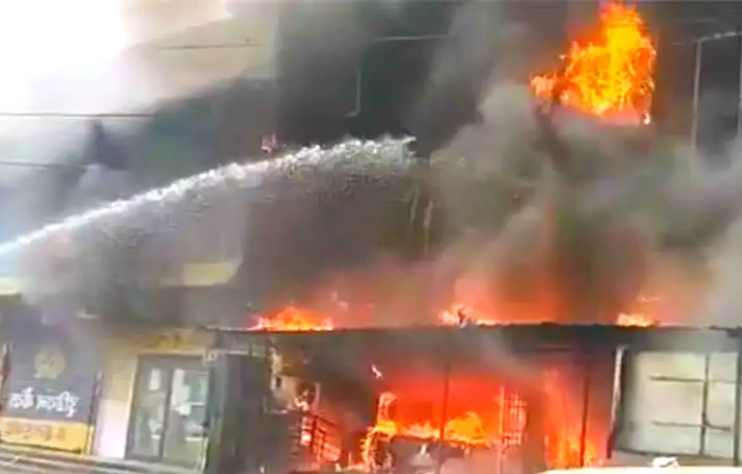 MP: Massive fire at Jabalpur Hospital, 10 people charred to death