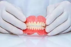 QoL, anxiety and dry mouth sensation improves only after three months of use of various dentures