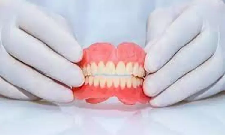 QoL, anxiety and dry mouth sensation improves only after three months of use of various dentures