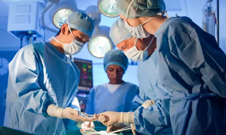Study finds no differences in performance between male and female surgeons