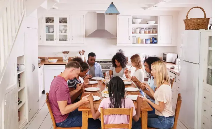 Regular mealtime with other family members reduces stress significantly, reveal 91% of parents