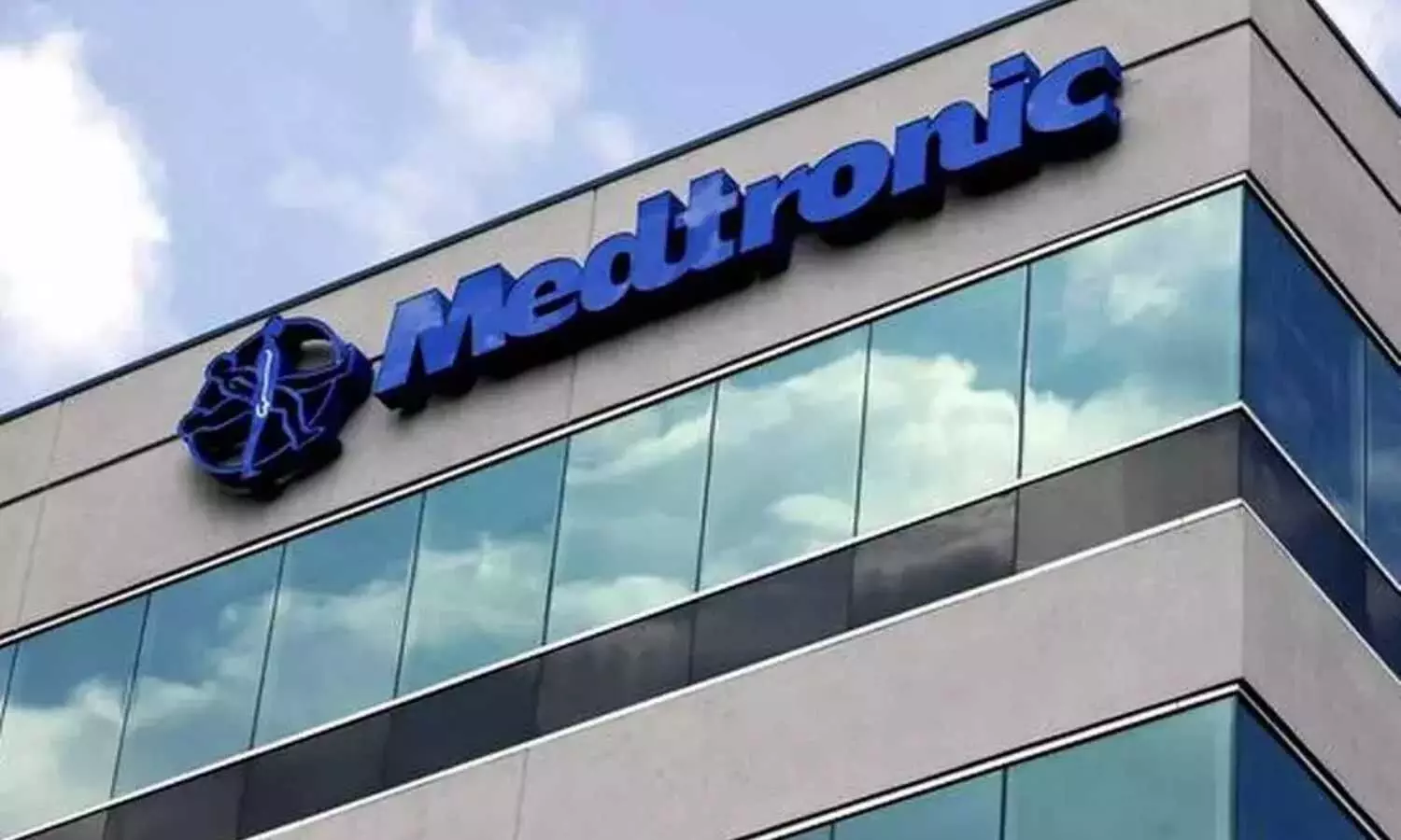 Medical Device maker Medtronic lowers annual profit forecast on forex hit