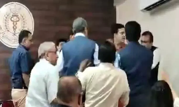 Viral video: Doctors clash over welcome speech at IMAs annual meeting in Jabalpur