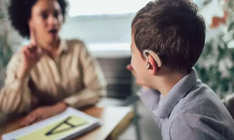 Artificial Intelligence to improve language for children with cochlear implants