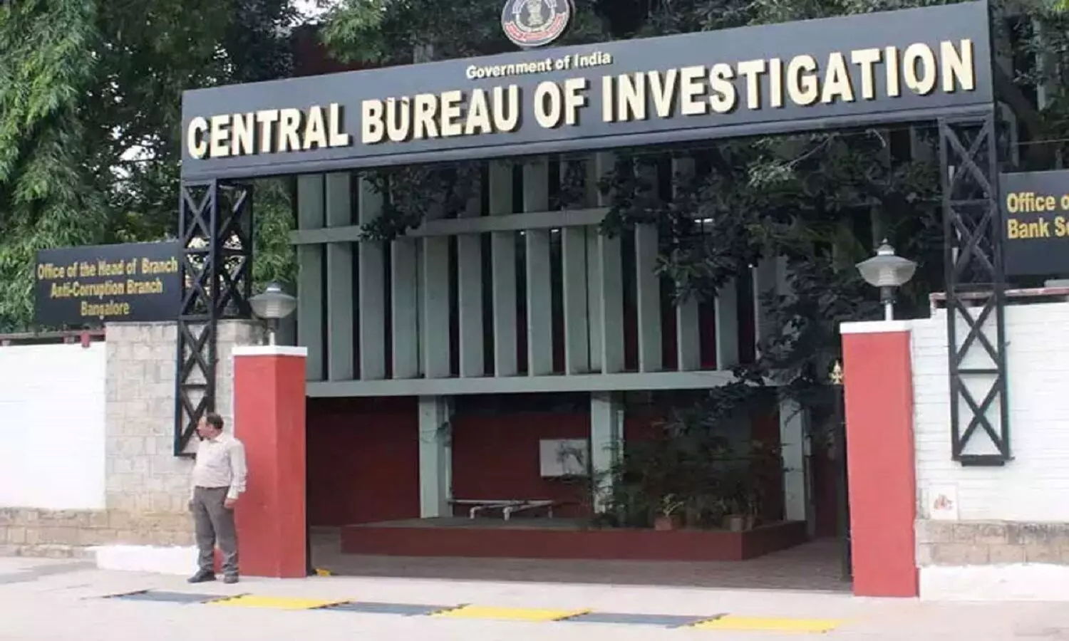 CBI conducts raids at 91 places including various State Medical Council offices, as FMGE Fake medical certificate racket unearthed