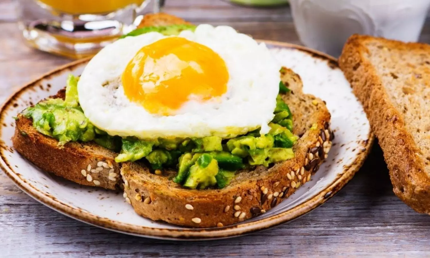 High protein breakfast with lunch suppresses postprandial blood sugar after each meal