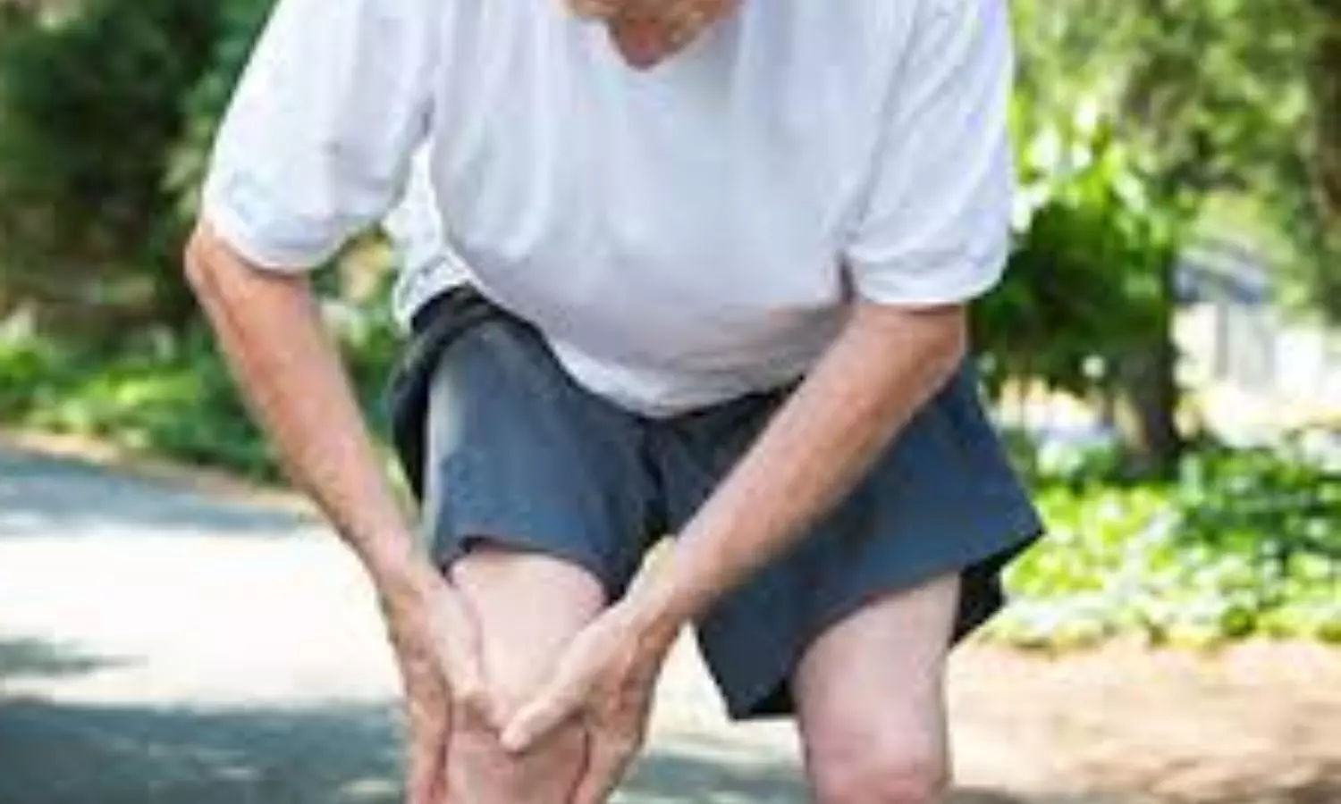 Лечение боли в коленях у пожилых людей
