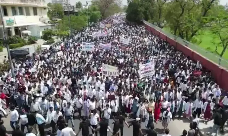 Right to Health Bill Protest: More than 50,000 Doctors, Paramedical Personnel join Rally in Rajasthan, Doctors observe Black Day across India