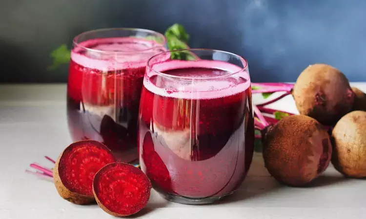 Daily intake of beetroot juice lowers risk of MI, repeat procedures in angina patients with stents