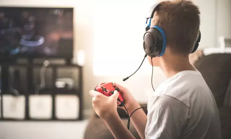 Young adults who play action video games have better dynamic visual acuity