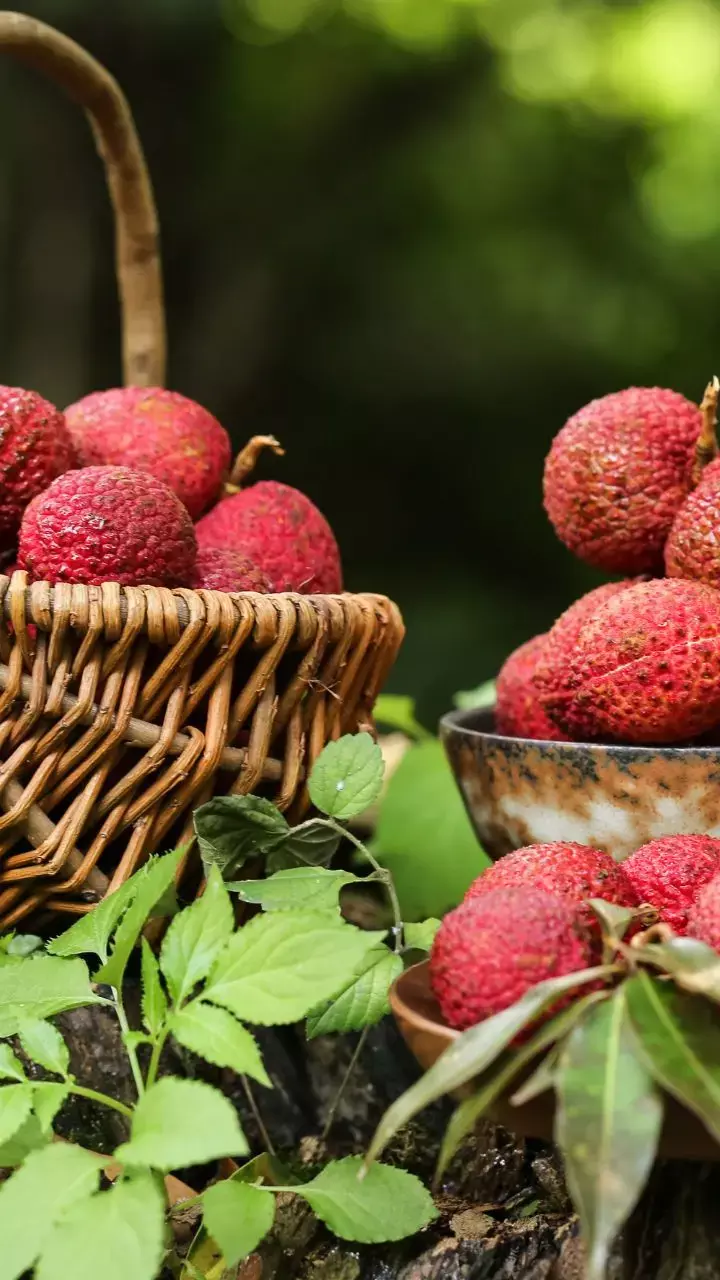 Is Litchi Your Favourite Fruit? Here are 7 Benefits Of Litchi