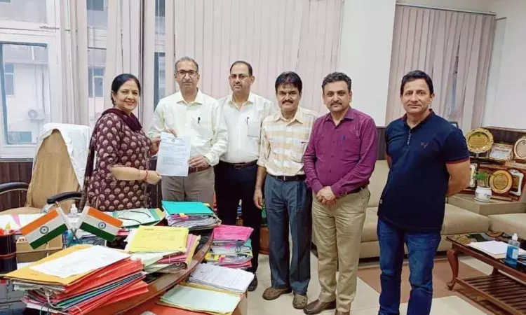 Dr Sandeep Dogra takes charge as HoD Microbiology of GMC Jammu