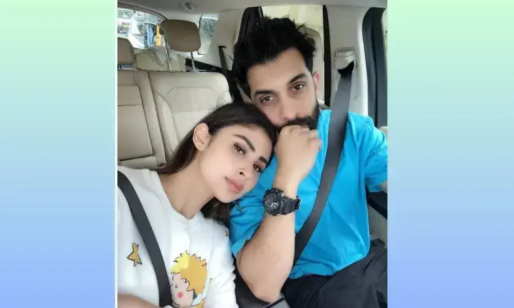 Actress Mouni Roy discharged from hospital after 9 days, shares Thank You note