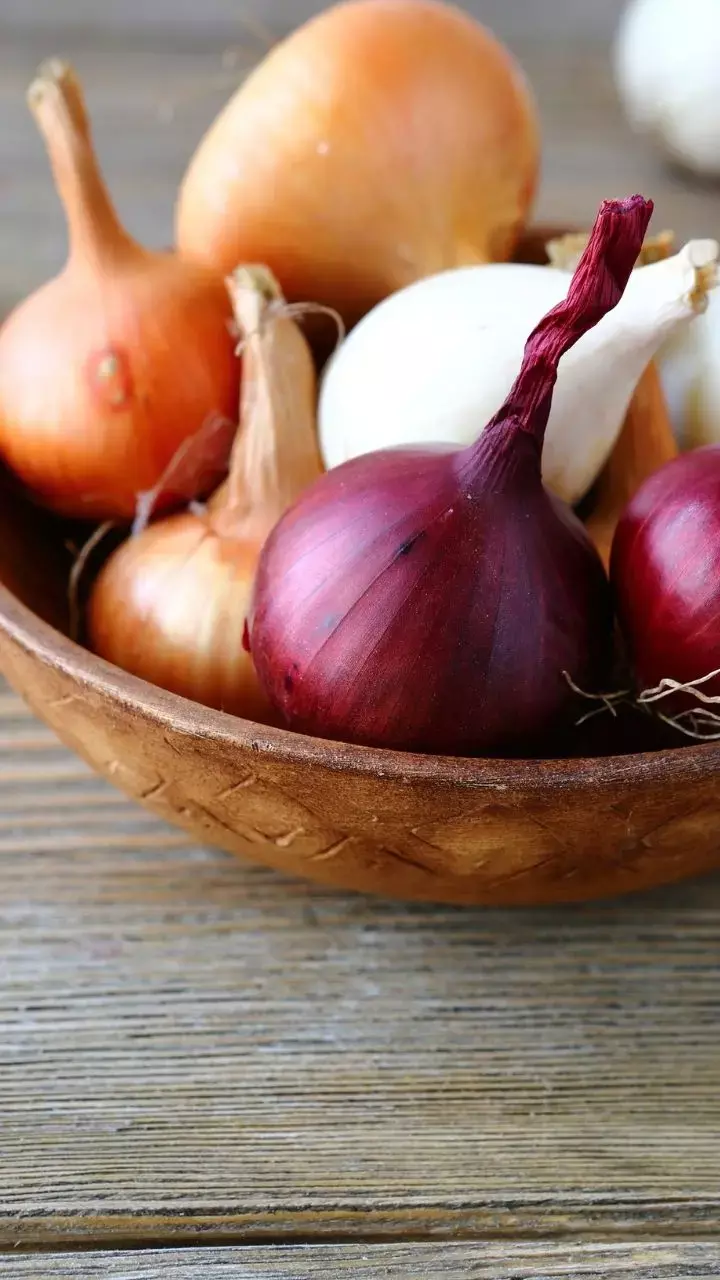 8 Essential Health Benefits of Onions