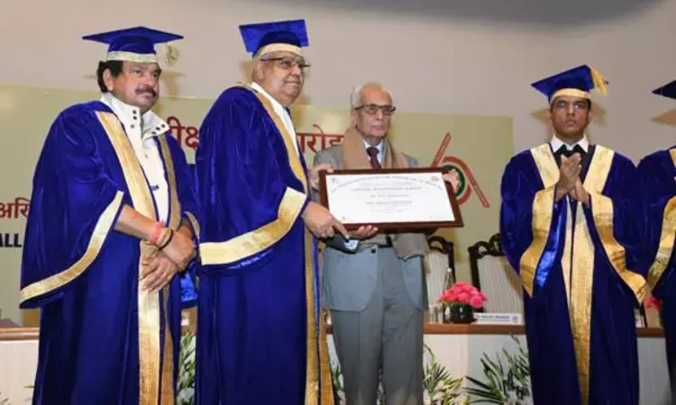 Always keep your nation first, Nation looks to you with hope: Health Minister tells medicos at AIIMS convocation