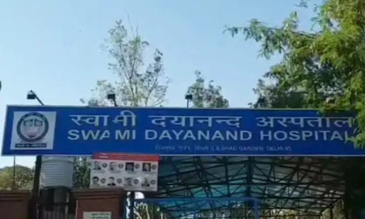 New Delhi: Doctor patient brawl breaks out at Swami Dayanand Hospital