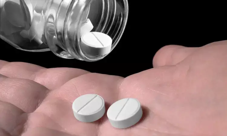 WB announces crackdown on sale of antibiotics without prescription