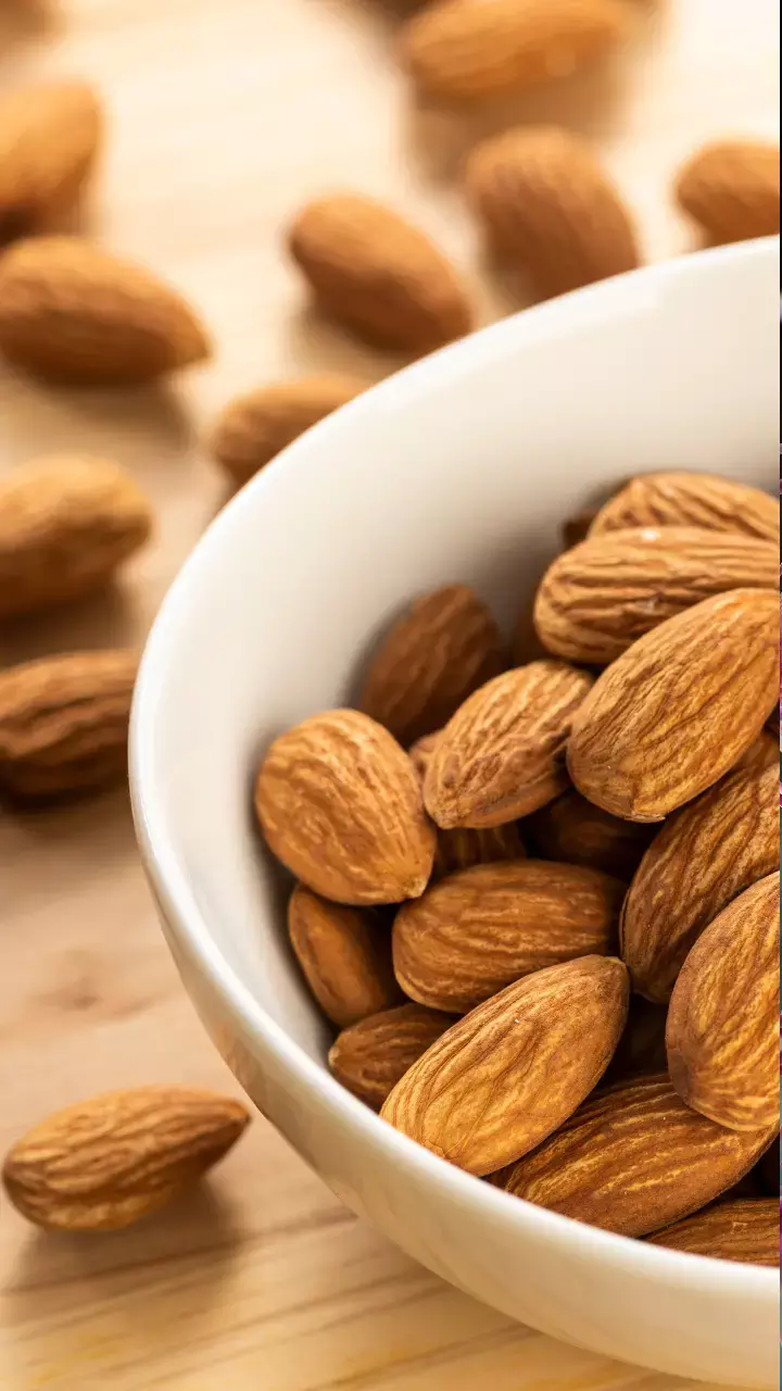 Risks Of Eating Too Many Almonds During The Winter