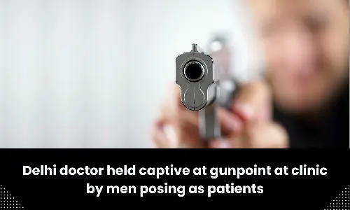 Delhi: Group of men tries to extort Rs 5 lakh from doctor at gunpoint