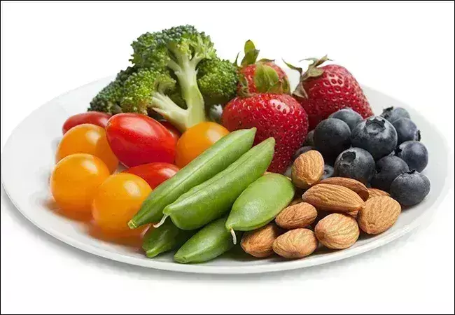 Consumption of Fresh vegetables has potential benefit of improving eGFR among elderly