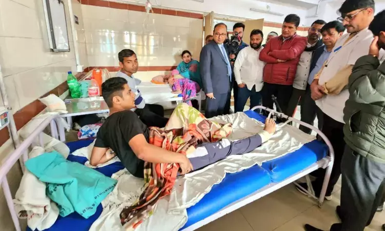 Delhi Health Minister pays surprise visit to Lal Bahadur Shastri Hospital