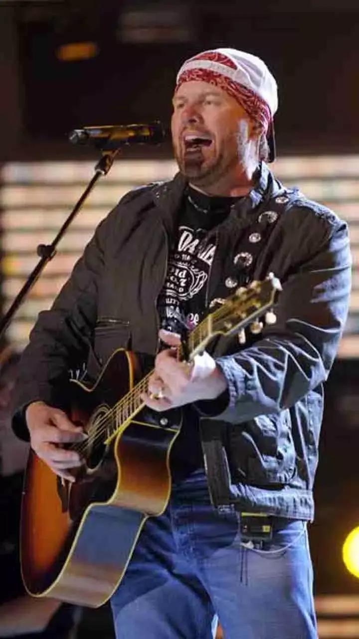 Toby Keith Dies After Cancer Battle: Know All About Stomach Cancer