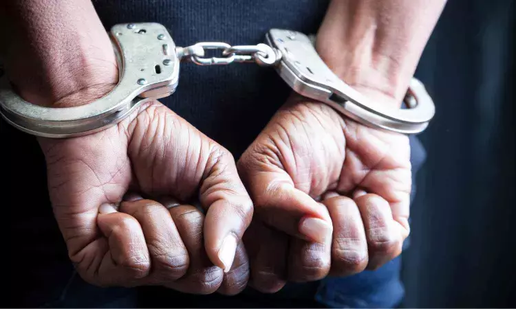 Maha: Drug inspector, 1 other arrested for taking Rs 1 lakh bribe