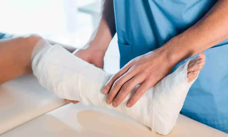 Men at higher risk of fracture from falls compared to women, Study finds